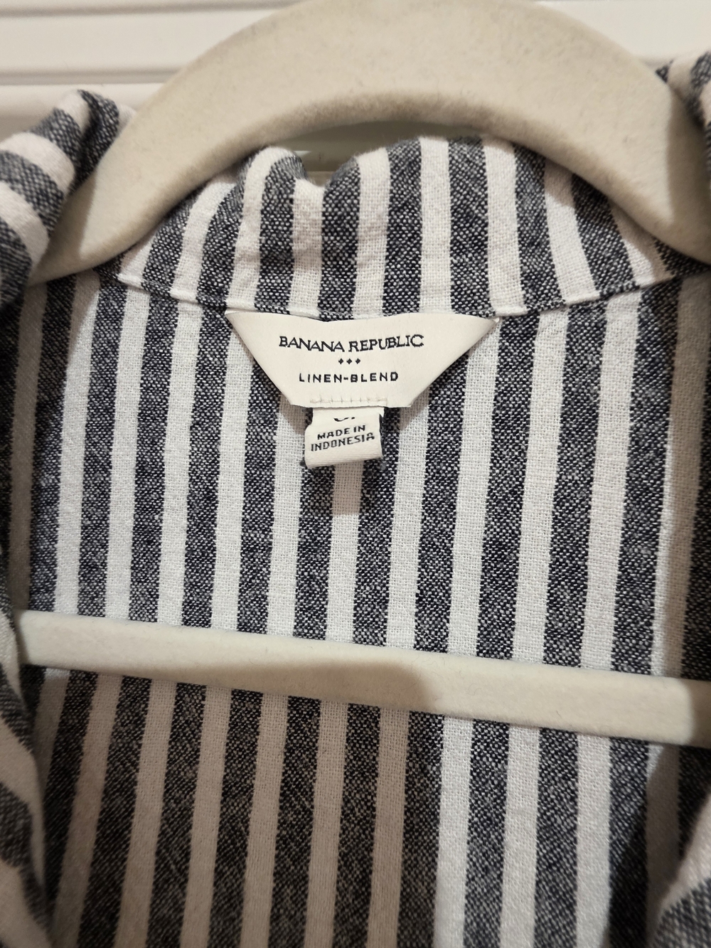Banana Republic Black & White Stripe Linen Short-Sleeve Button Shirt - Picture 3 of 3